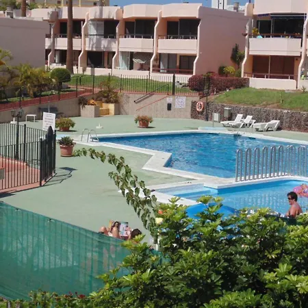Sunny Near The Beach With Wifi, Balcony And Pool *