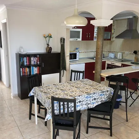 Sunny Near The Beach With Wifi, Balcony And Pool شقة لوس كريستيانوس