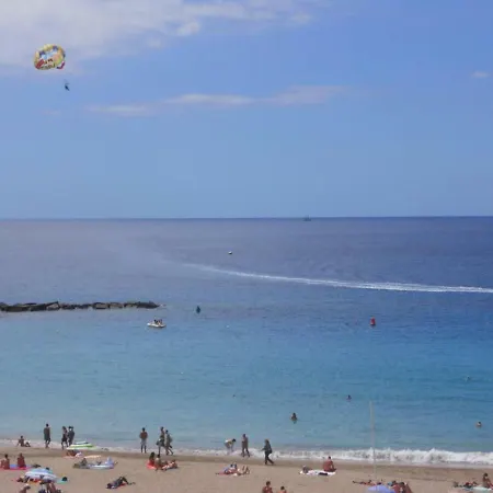 Sunny Near The Beach With Wifi, Balcony And Pool شقة