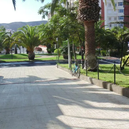 Sunny Near The Beach With Wifi, Balcony And Pool شقة لوس كريستيانوس